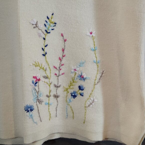 Vintage Y2K GAP Embroidered Floral Knit V-neck Tank Top Cottagecore Women's M - Picture 3 of 6
